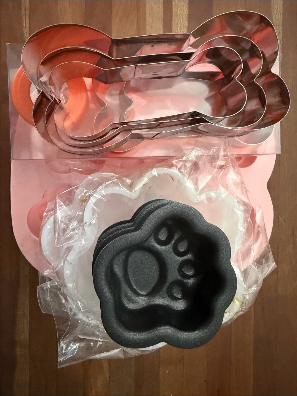 Dog Paw And Bone Cookie Cutters